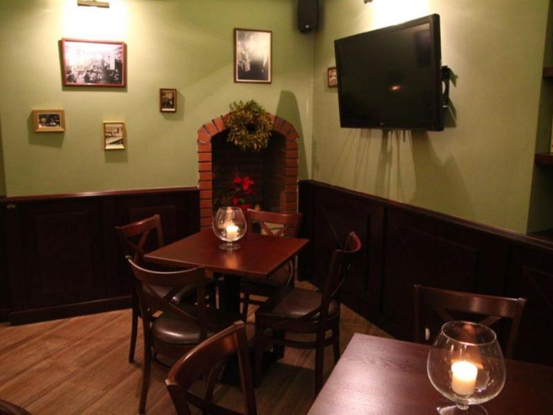 Rynek 6 Retro Pub & Hostel Radom Ngoại thất bức ảnh