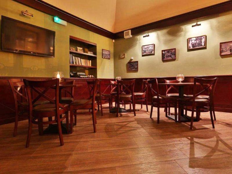 Rynek 6 Retro Pub & Hostel Radom Ngoại thất bức ảnh