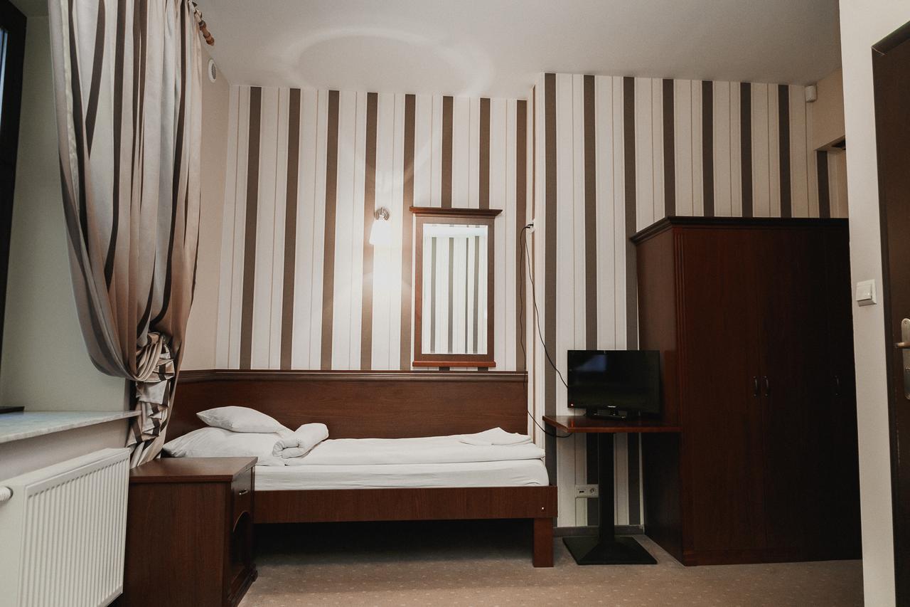 Rynek 6 Retro Pub & Hostel Radom Ngoại thất bức ảnh