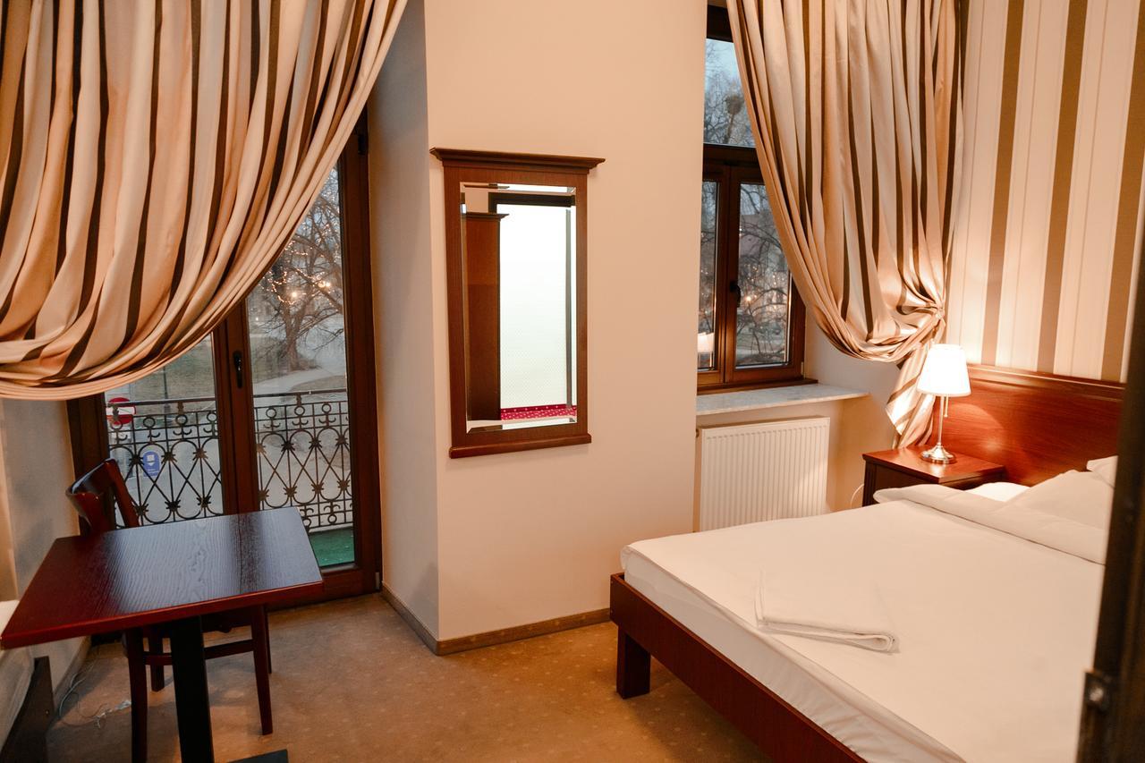 Rynek 6 Retro Pub & Hostel Radom Ngoại thất bức ảnh